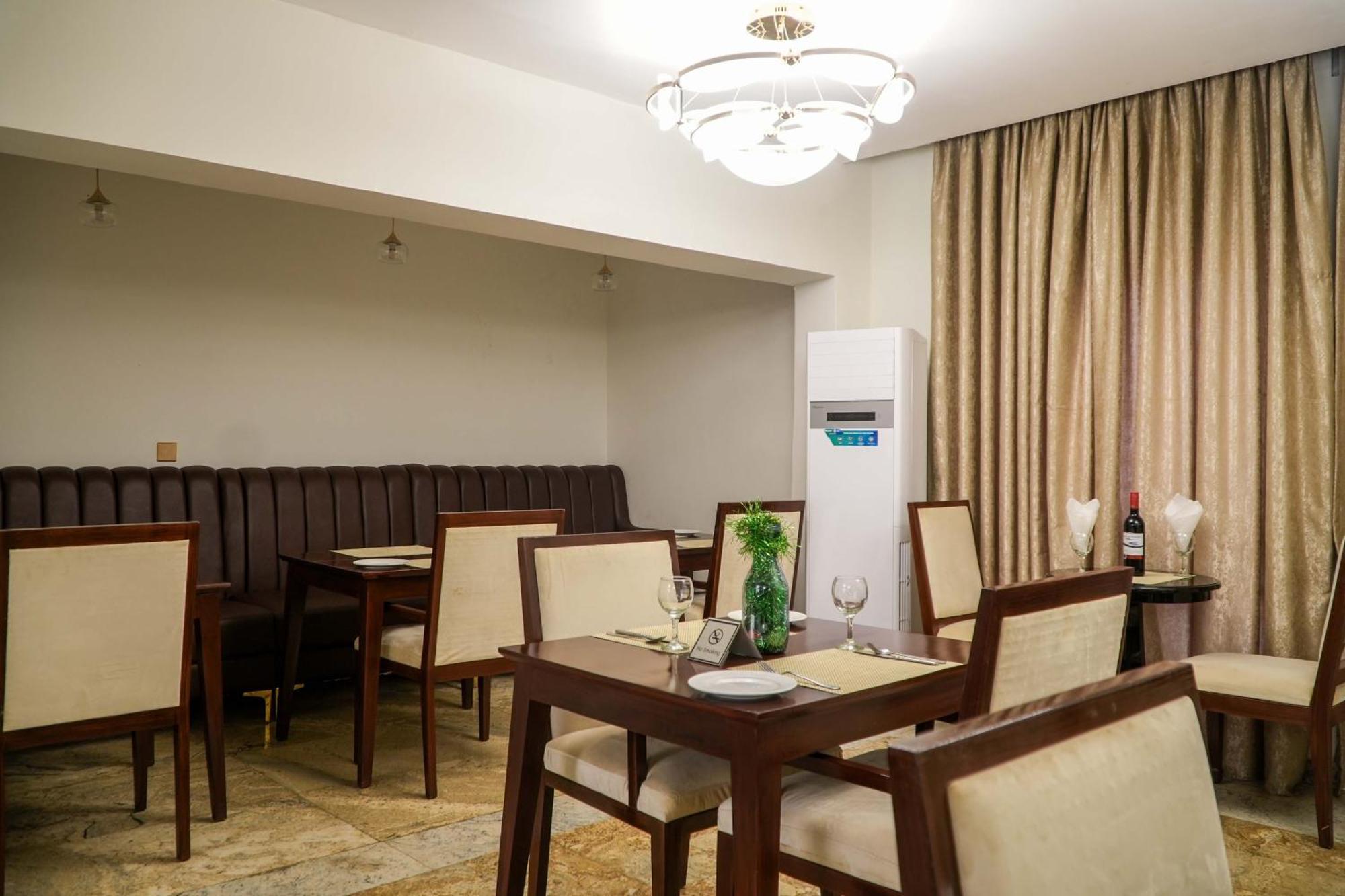 Amor Hotels Абуджа Экстерьер фото