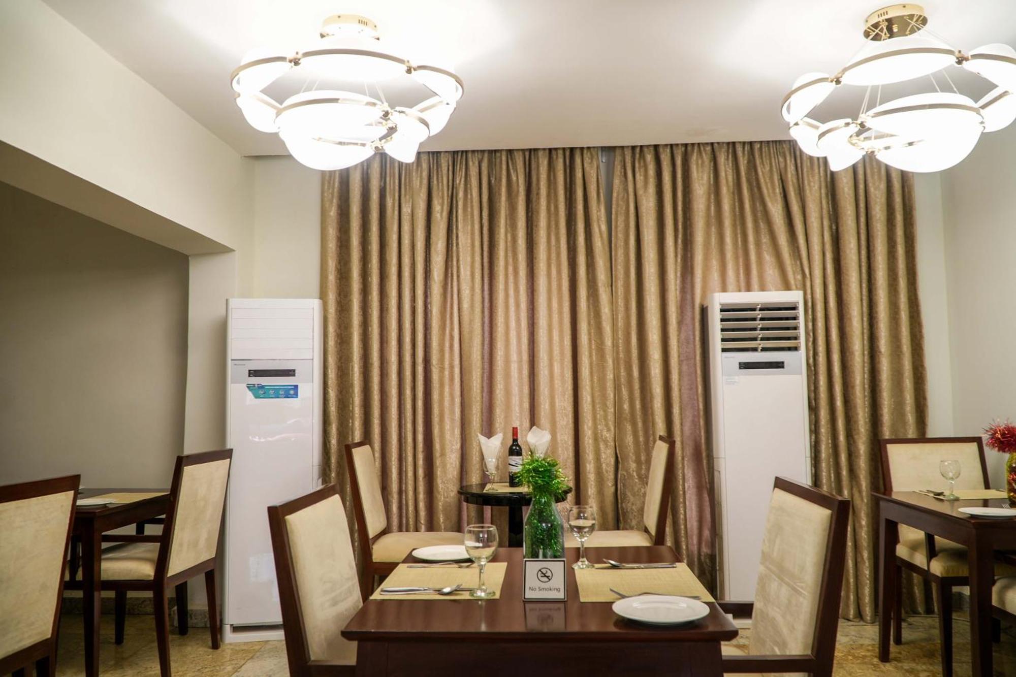 Amor Hotels Абуджа Экстерьер фото